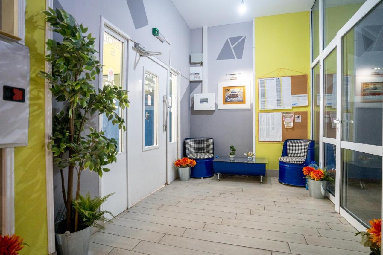 Cozy Little Apartment In Studentski Grad Sófia Exterior foto